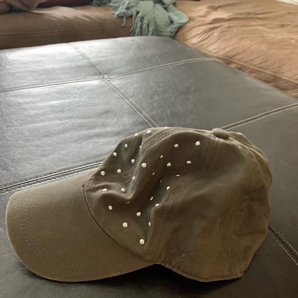 Hat - Picture 2 of 2